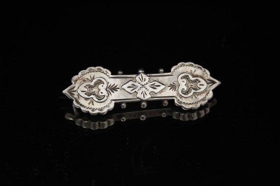 Victorian Aesthetic period Silver Sweetheart broo… - image 1