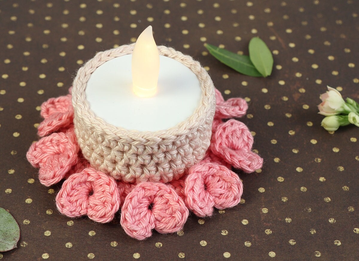 Crochet Pattern for Tealight Holder "Little Hearts" - Languages: English / German