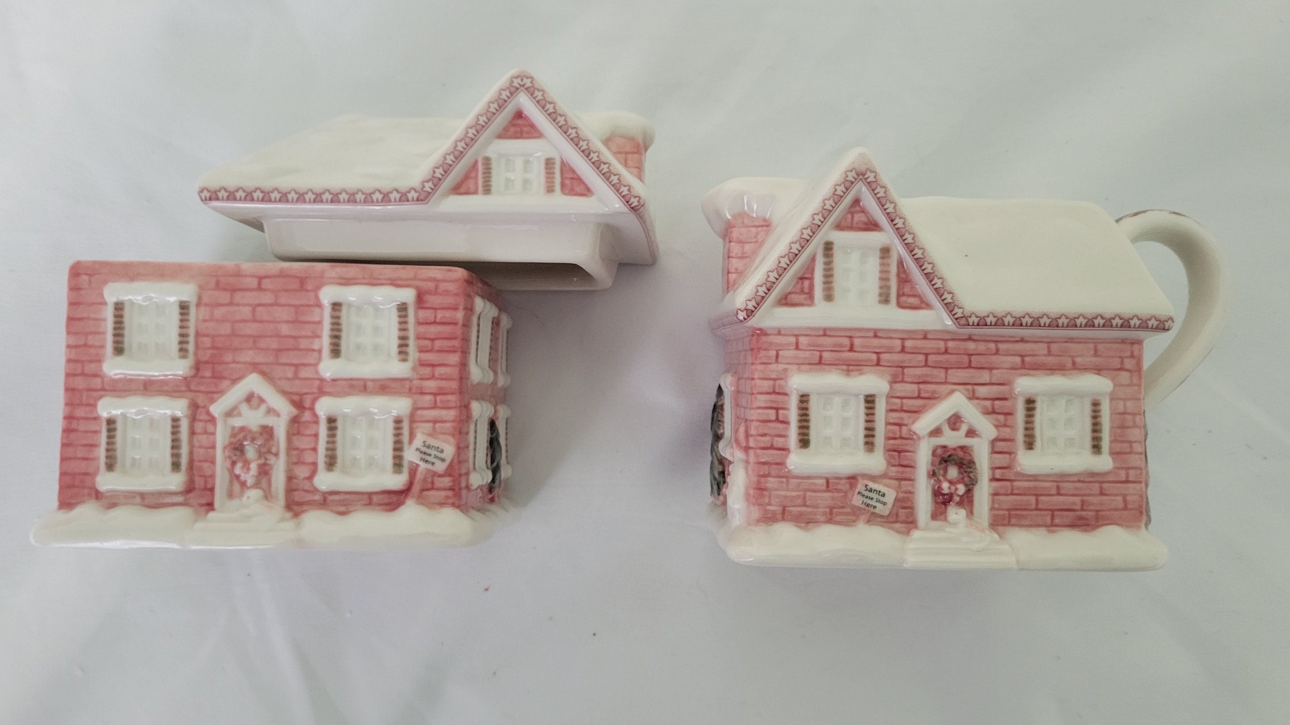 Noble Excellence "Twas the night before Christmas" Village House Sugar & Creamer Set