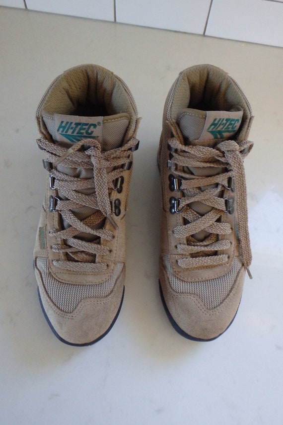 Vintage Women's 90's Hi Tec Boots Size 9.5 Pacific