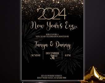 Könnte beinhalten: Eine schwarze und goldene Silvesterparty-Einladung mit goldenem Glitzer-Hintergrund und Feuerwerk. Die Einladung lautet "2024 New Year's Eve Party" und enthält das Datum und die Uhrzeit der Party, "Sonntag, 31. Dezember, 20 Uhr". Die Einladung enthält auch die Namen der Gastgeber, "Tanya & Danny", und die RSVP-Informationen.
