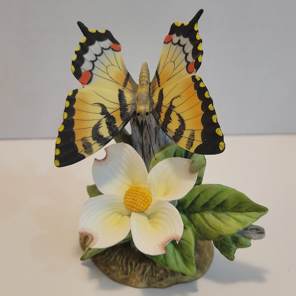 Geel vlinderbeeldje, cadeau voor moeder, cottagecore, kornoeljebloesem, Stefani porseleinen vlinder, gemaakt in Japan vlinder, beeldje
