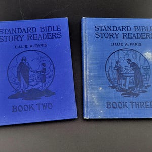 Lecteurs d&#39;histoires bibliques standard des années 1920 par Lillie A. Faris, livres religieux, livre d&#39;étude de la Bible vintage pour enfants, belles illustrations