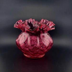 Vintage Fenton Cranberry Glass Ruffled Rim Fat Bottom Diamond Pattern Melon Vase, Fenton  glass vase, fenton ruffle crimped cranberry glass