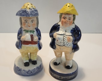 Antique Staffordshire Toby salt and pepper, vintage Staffordshire, Staffordshire Toby salt and pepper shakers, Antique salt and pepper pot