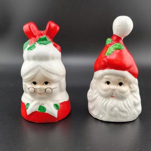 Santa and Mrs Clause salt and pepper shakers, santa and Mrs clause, vintage Christmas salt and pepper shakers, vintage salt and pepper