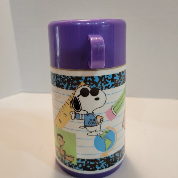 Vintage Peanuts Thermos, Charlie Brown Thermos, Peanut's, vintage plastic snoopy Thermos, Charlie Brown, vintage Thermos