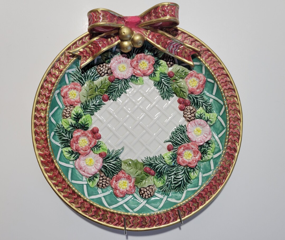 Fitz & Floyd Christmas Wreath Plate, Holly Wreath Ribbon Christmas
