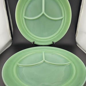 ファイヤーキング ジェダイト 分割/セクション レストランプレート 9 1/2インチ 中古 2枚セット