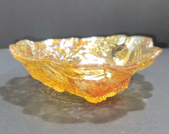 Marigold carnival glass, carnival glass, vintage Marigold glass, vintage carnival glass, carnival glass dish