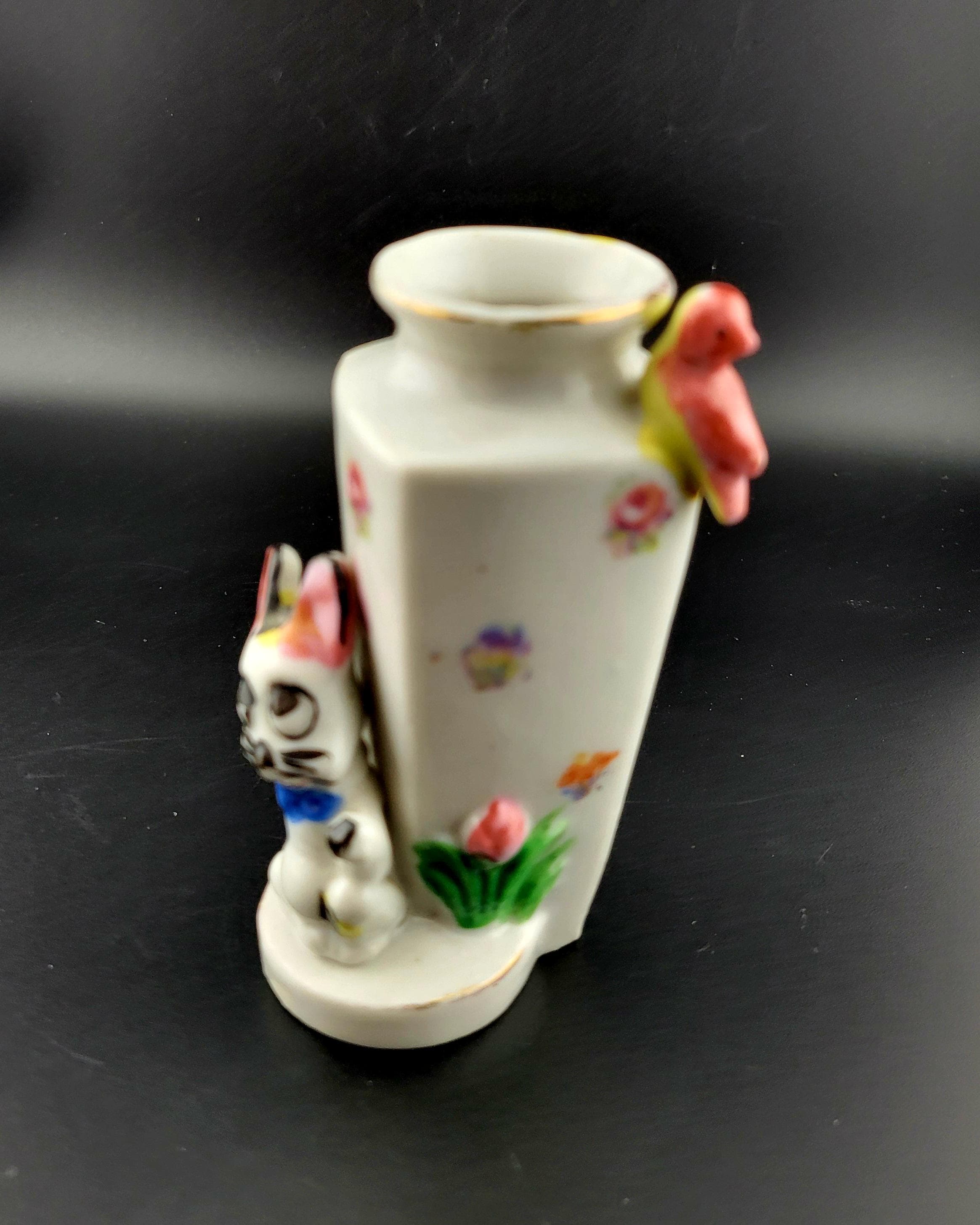 ヴィンテージ磁器の猫、鳥、花の手描きのミニチュア花瓶、ミニチュア