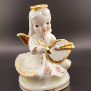 Linker Geburtstags-Engel, Vintagefigurine Angel mit Goldflügeln, Vintage Kleber, Februar Geburtstag, MCM, handbemalt, Anthropomorph, Japan
