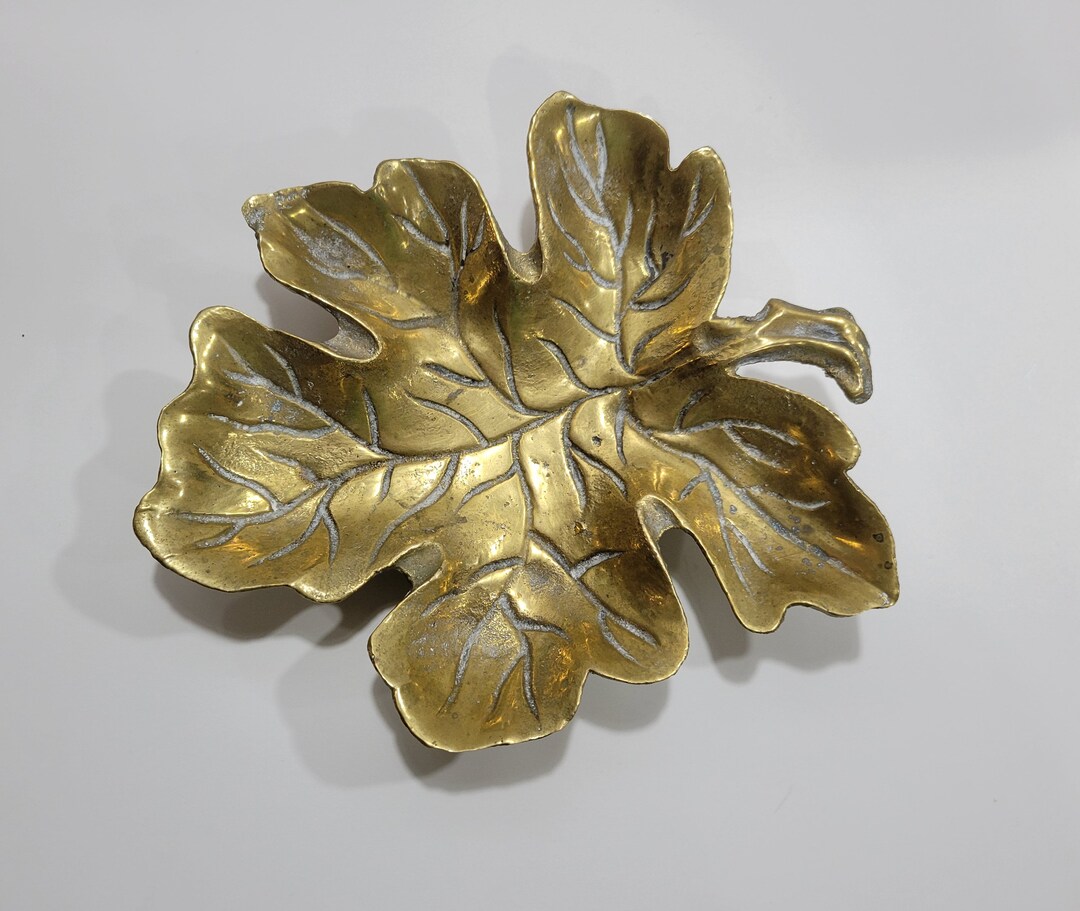 Brass Leaf Plate, Vintage Brass, Brass, Change Dish, Brass Leaf
