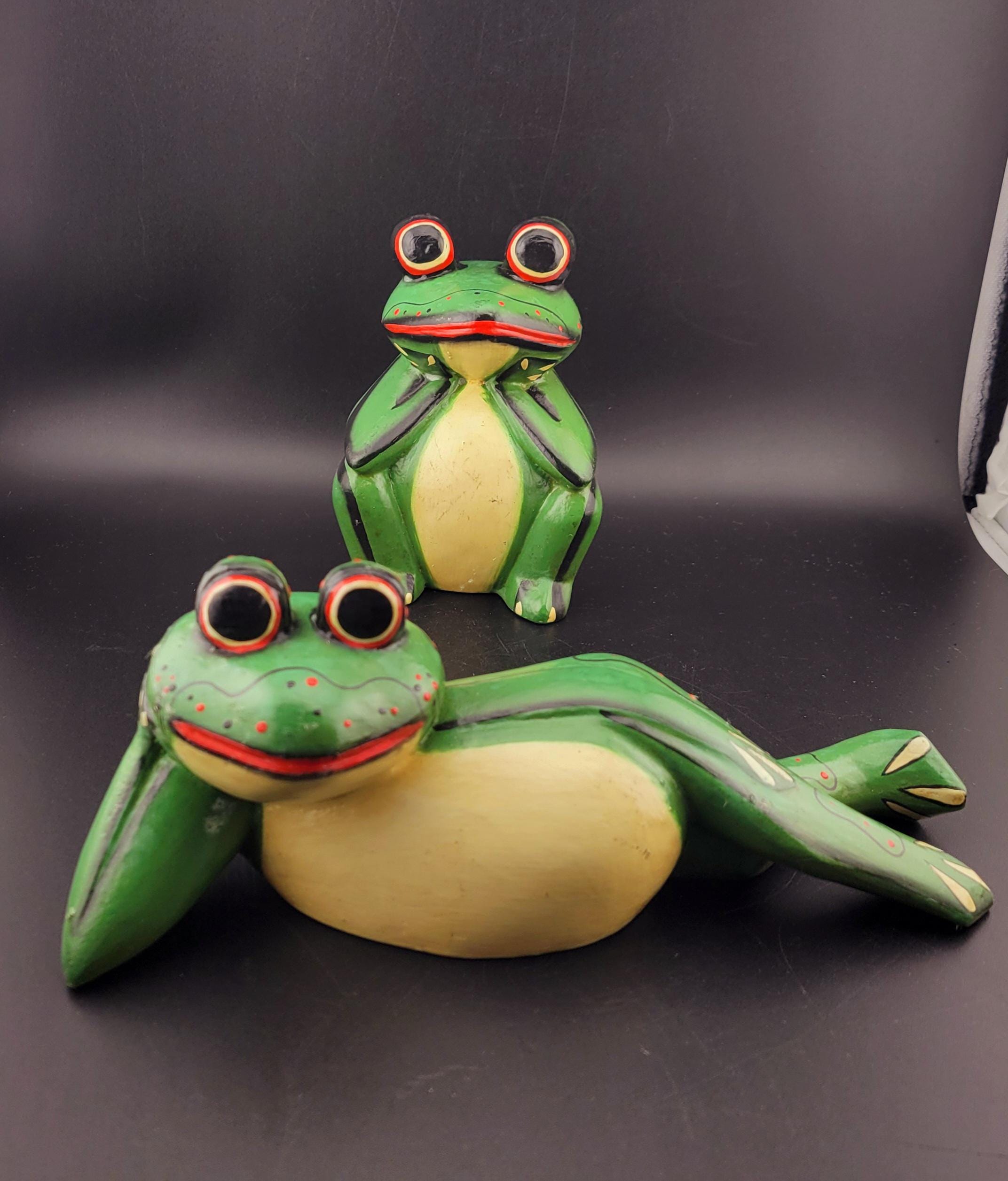 木製カエル彫刻 カエル彫刻付き木製オブジェと馬の彫刻セット