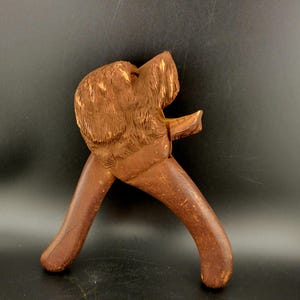 Antieke Zwarte Woud met de hand gesneden notenkraker, antieke notenkraker uit hout, gesneden houten notenkraker, antieke notenkraker