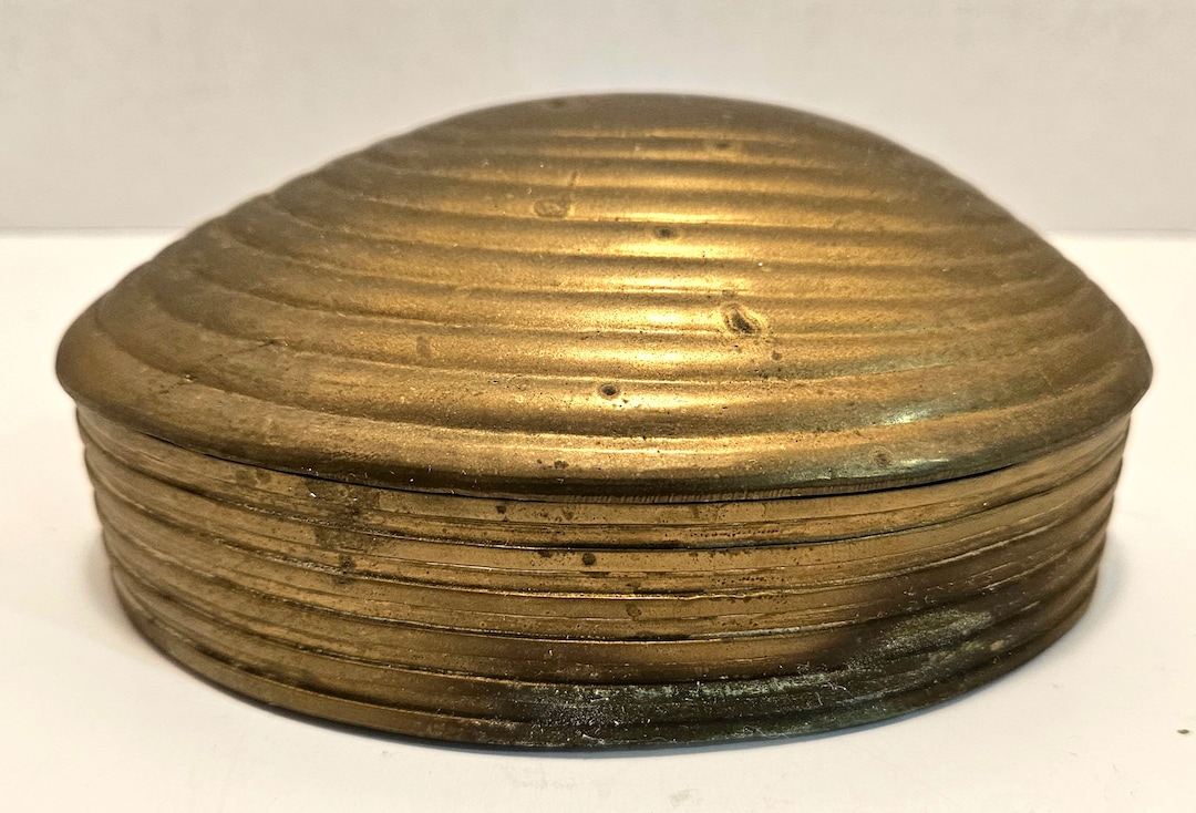 Vintage Large Brass Hinged Clam Shell MCM Decorative Box Keepsake Box,  Heavy