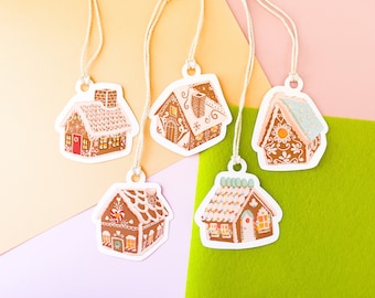 Christmas gift tags, Christmas Favor Tags, Hang Tags, Christmas Ornaments - Set of 5 with twine