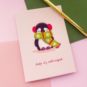 Baby es ist kalt draußen | Niedliche Pinguin-Weihnachtskarte | Winterferien-Karte