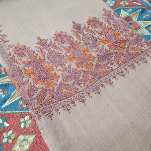 Multi color embroidery Kashmiri palladar Shawl, Embroidered sozni pashmina Shawl, Kashmiri Shawl,, Pashmina Embroidered Shawl 114*228 cms