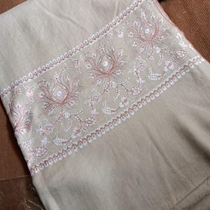 Embroidered Sozni Pashmina Shawl: Multicolor Kashmiri Design