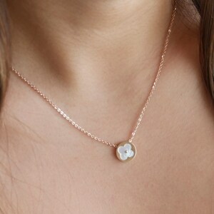 18k Gold Flower Necklace - Wedding Jewelry