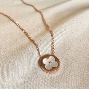 18k Gold Flower Necklace Wedding Jewelry image 6