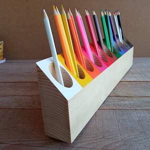 Pencil holder, baby gift, wooden Montessori, color sorting of pencils, child development, wooden organizer, table organizer