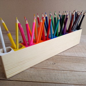Pencil holder, baby gift, wooden Montessori, color sorting of pencils, child development, wooden organizer, table organizer