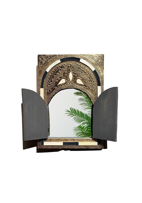 Vintage Spiegel mit Tür, Wandspiegel, Bogenspiegel, Wanddekor,  marokkanischer geschnitzter Spiegel, Messingspiegel, Knochenspiegel,  antiker Spiegel, Geschenk - .de