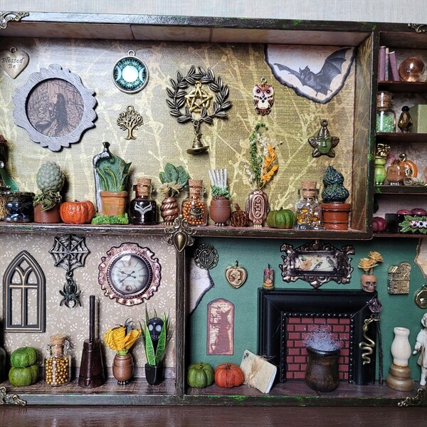 1:12 Dollhouse Miniature - Witch's Cottage - Themed Display Tray