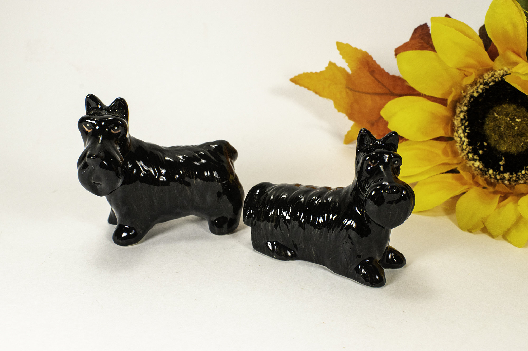 Ceramic Scotty Dog Figurines Set Of 2. Adorable Porcelain Black Schnauzer Dogs. Scottish Terrier Perfect For The Dog Collector. Great Gift.
