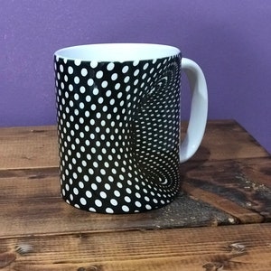 Tazza da caffè con illusione ottica immagine 2