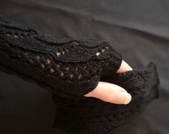 Cable Fine Knit Fingerless Gloves Mittens Armwarmers Glovelets Black