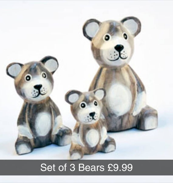 3 teddy bears