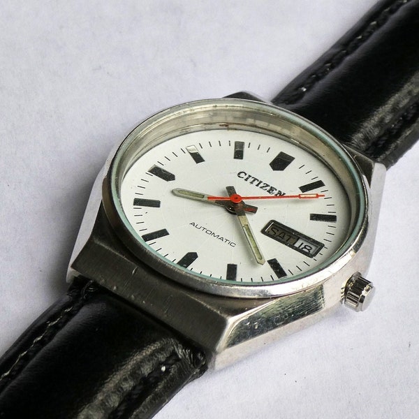 Spaß, Funky und Robust! 1970er Jahre Vintage Unisex Citizen Automatic Watch, Chunky Edelstahl mit benutzerdefiniertem weißen Spinnennetz Zifferblatt, Tag und Datum
