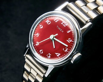 1970s Timex Red Dial Chrome Plated Round Ladies Watch, Mid Century Modern, MINT CONDITION, Metal Link Bracelet