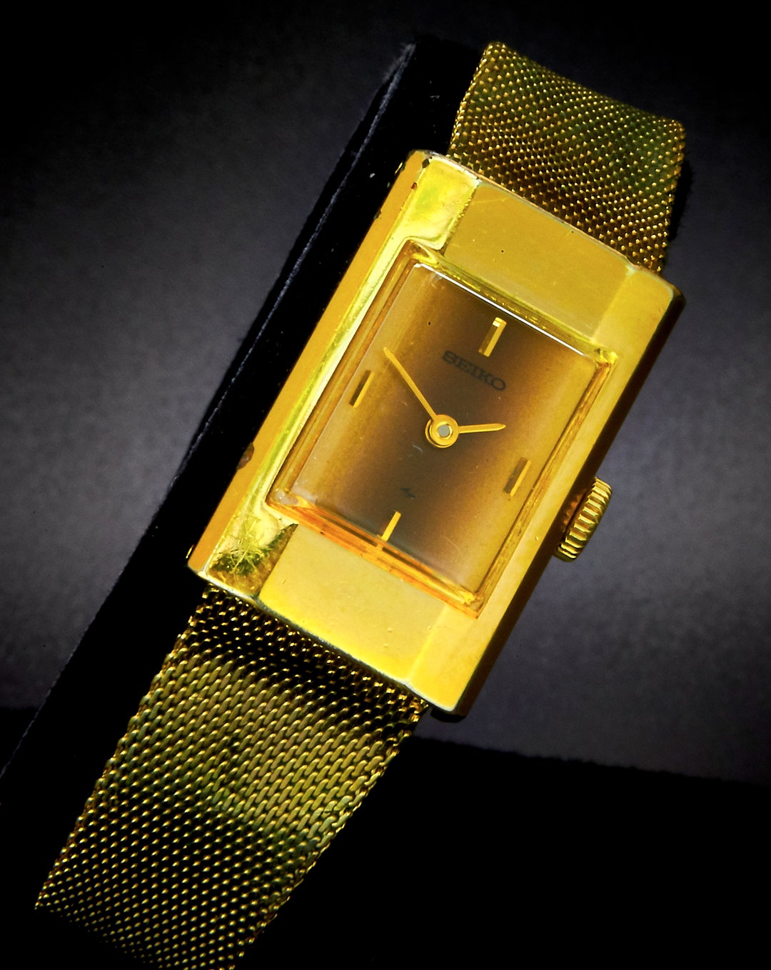 Seiko Rechteckige Uhr Seiko SWR052P1