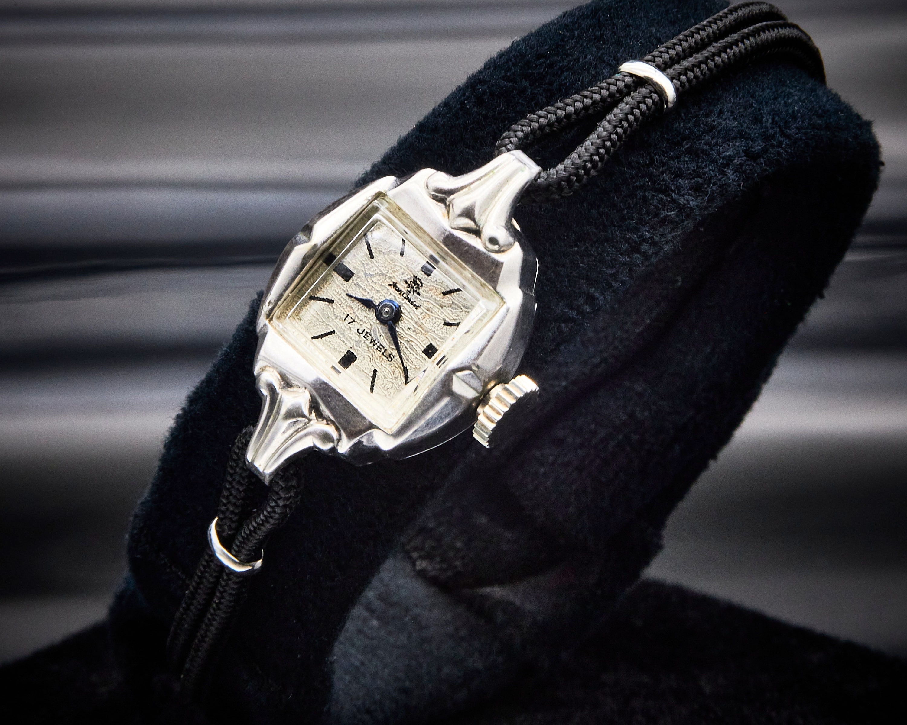 Jean cardot 17 top jewels watch value