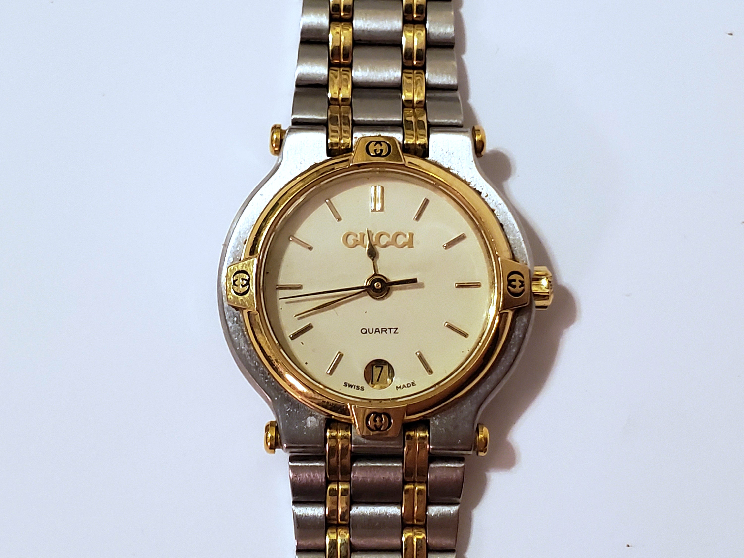 CLASSIC Elegance! Ladies Gucci 9000L watch stainless steel yellow