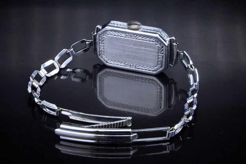 Art Deco 1929 Bulova "Bernice" Rectangular Watch, Engraved Detailing, 14k White Gold Plate Watch, Vintage Chain Link Style Bracelet image 4