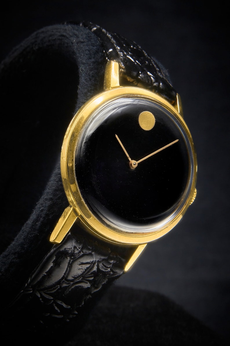 Eye Catching 1975 Movado Watch Museum Classic Ladies Elegant Round Minimalist Watch, Black Embossed Leather Band, Vintage Style image 4