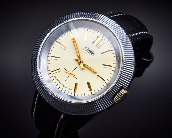 1970s Zim Stainless Steel Round Cream Dial with Gold Markers, Stainless Leather Bracelet, Vintage Style