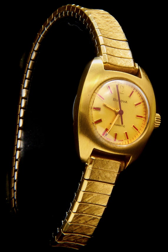 1975 Bulova "Lady of Fashion BQ" Dainty Gold Self… - image 4