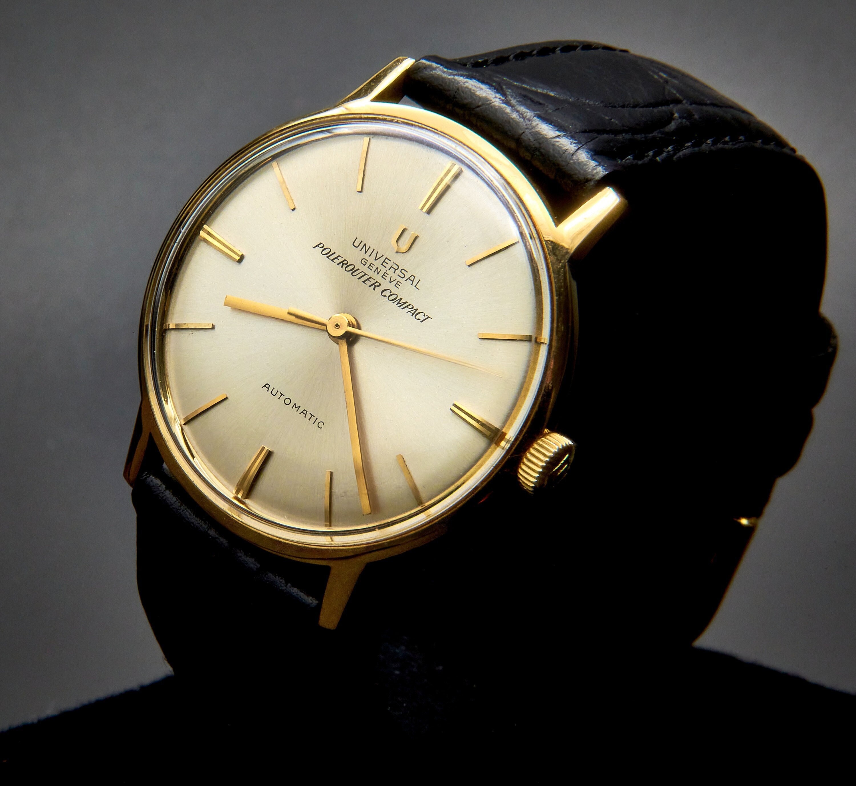 18k Gold Universal Geneve Watch ubicaciondepersonas.cdmx.gob.mx