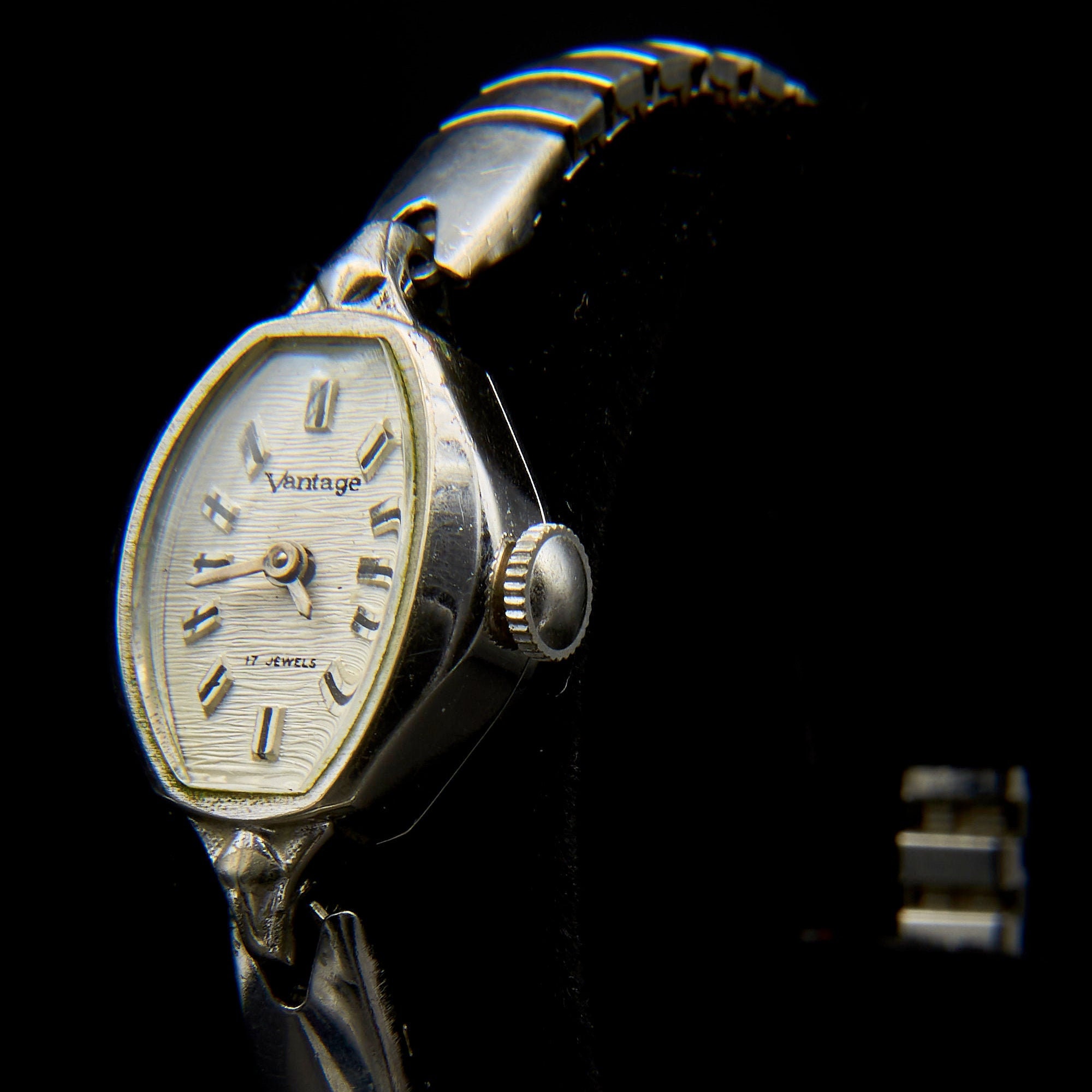 hamilton vantage watch