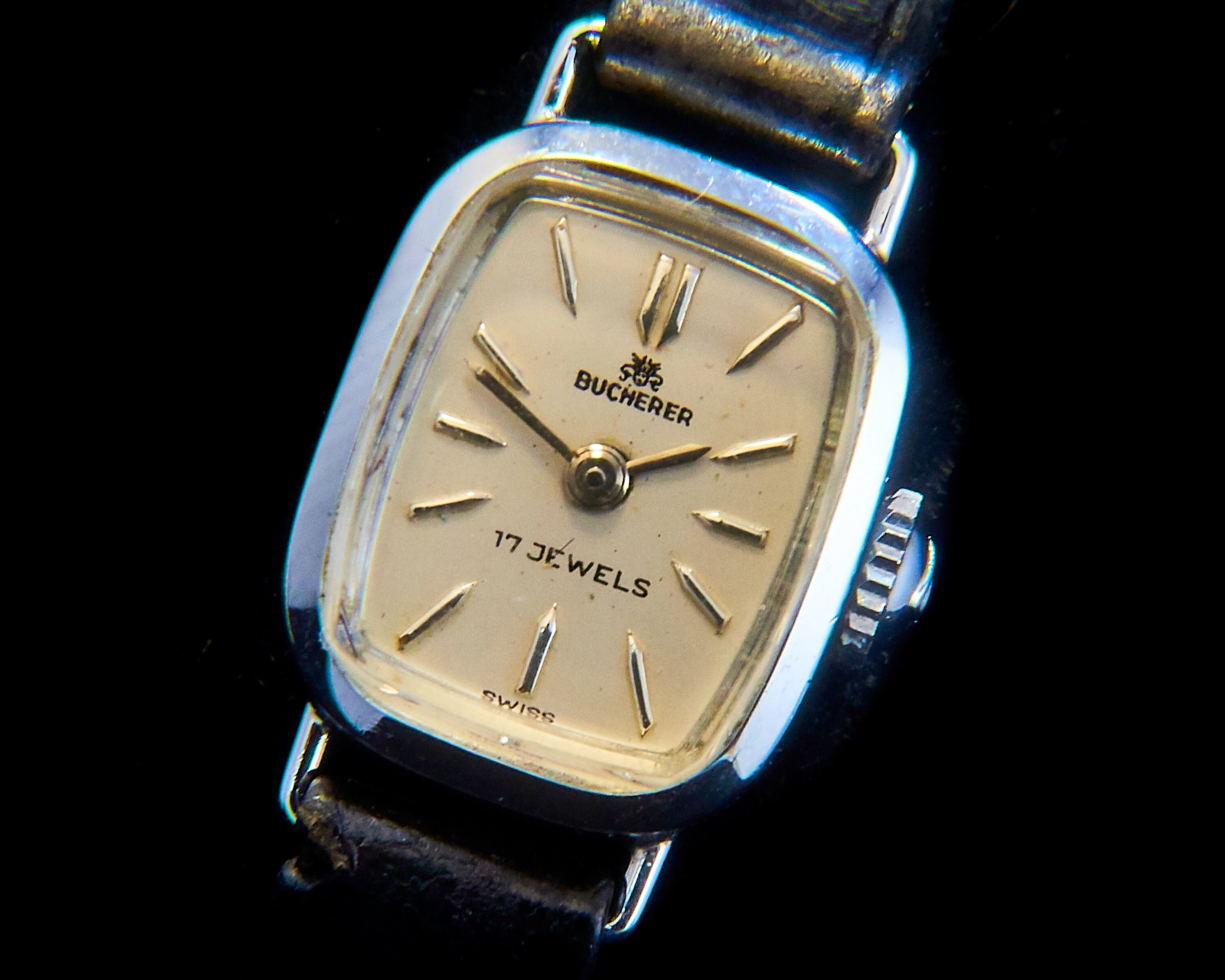 Vintage Luxury Designer Lady's Art Deco Watch • 1940s Prestigious