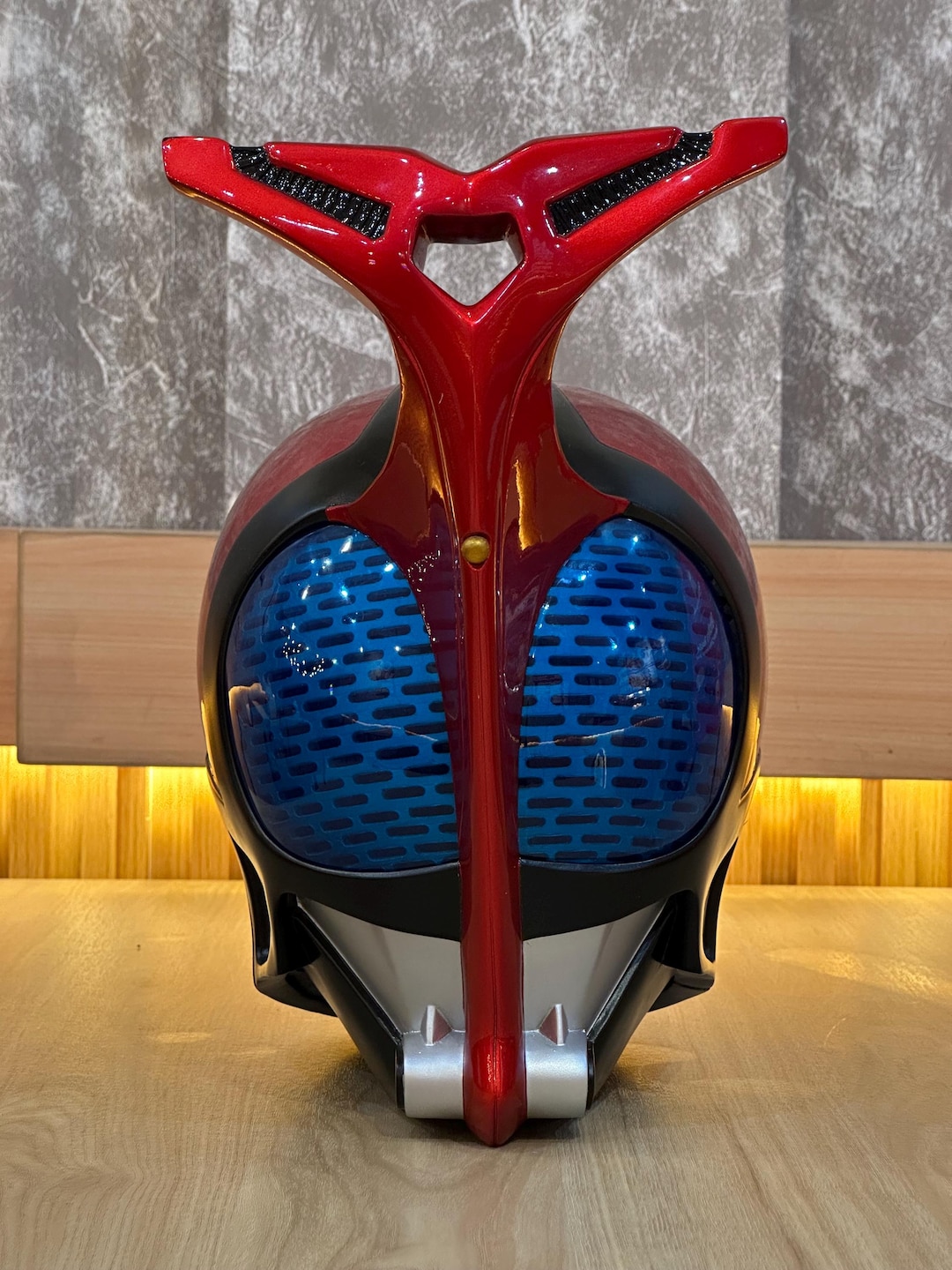 仮面ライダーカブト 1分の1スケール 着用可能 ヘルメット ハンドメイド il_1080xN.6686648775_mbmw.jpg