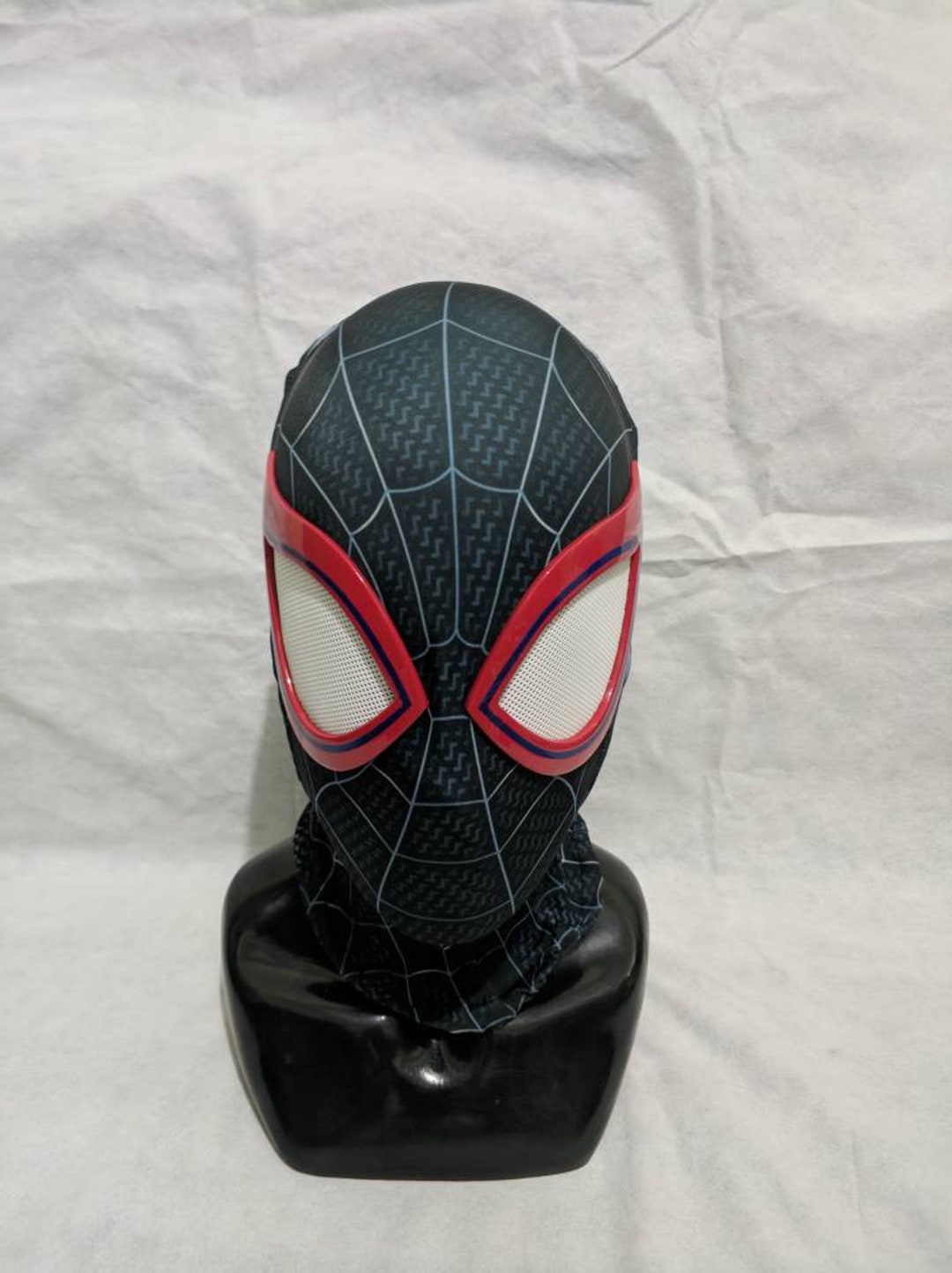 シェルとレンズを使ってマイルズ・モラレスをスパイダーバースに