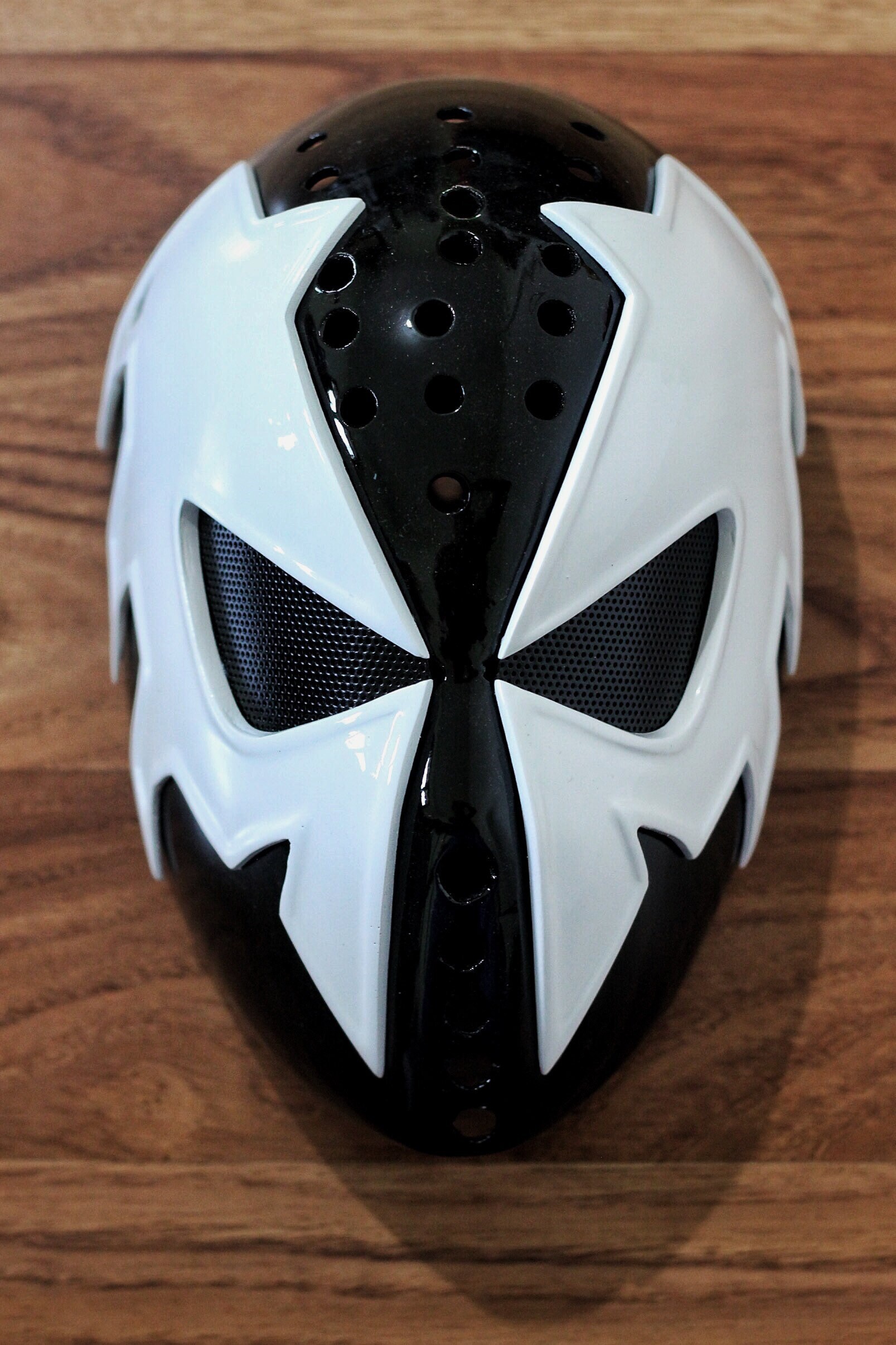 スパイダーマン シンビオート 2099 フェイスシェルとレンズ - Etsy 日本