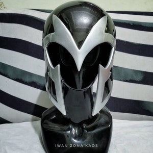 Grey Magneto helmet / x-men /x-men first class